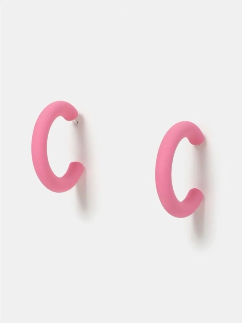 NWT Matte Pink Hoop Earrings - Women's Fashion Accessory